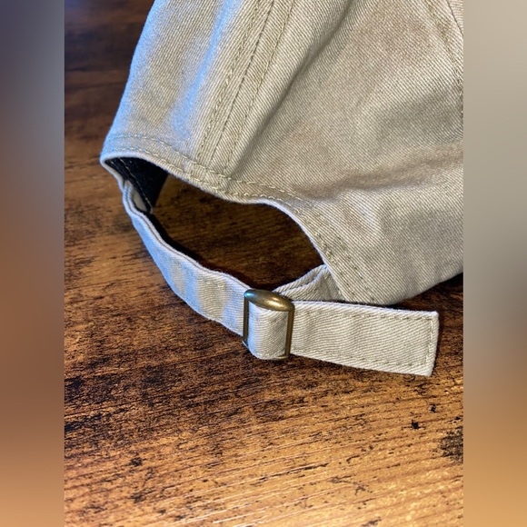 David & Young 100% Cotton
"Dog Mom" Beige
Strap back Adjustable Baseball Cap OS - Picture 2 of 5